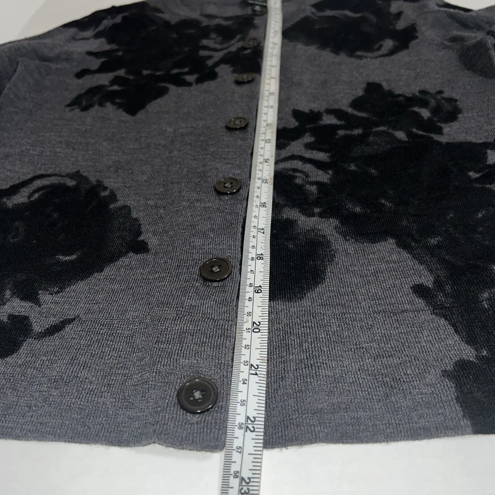 Talbots Size Mp Gray Black Floral Print Merino Wool 3/4 Sleeve Cardigan Sweater
